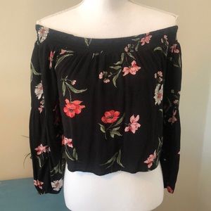 HOLLISTER Floral Crop Blouse